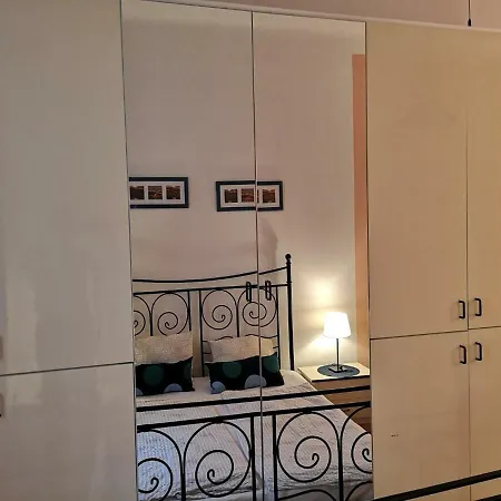 Apartment Center, 1, Ostrovni 26 Prague